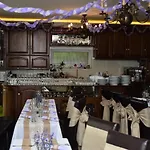 Guest house Granit - Freshly Renovated Balatonszarszo