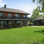 Granit - Freshly Renovated Guest house Balatonszarszo