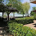 Granit - Freshly Renovated Balatonszarszo