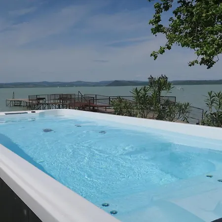 게스트하우스 Granit 발라톤사르소