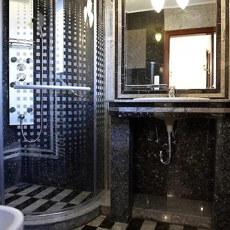 Granit 발라톤사르소