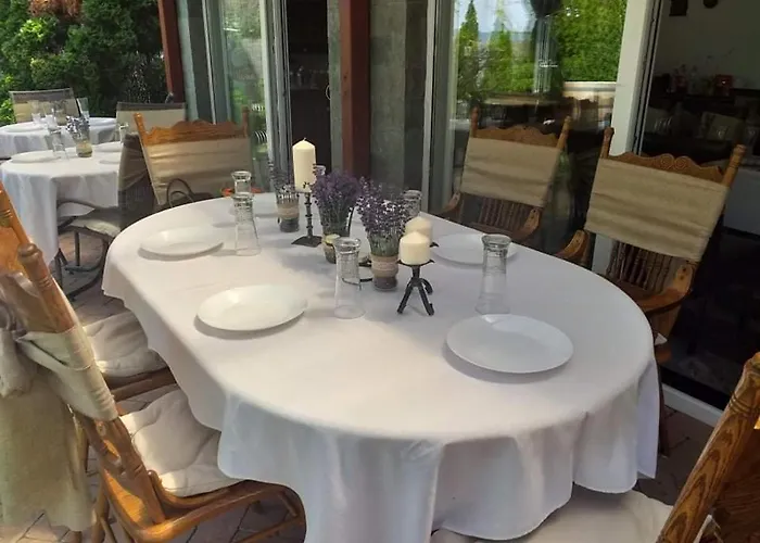Granit - Freshly Renovated 3* Balatonszarszo